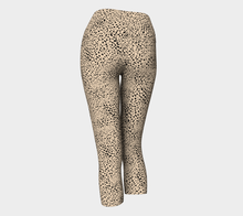 Load image into Gallery viewer, Leopard Yoga Capris